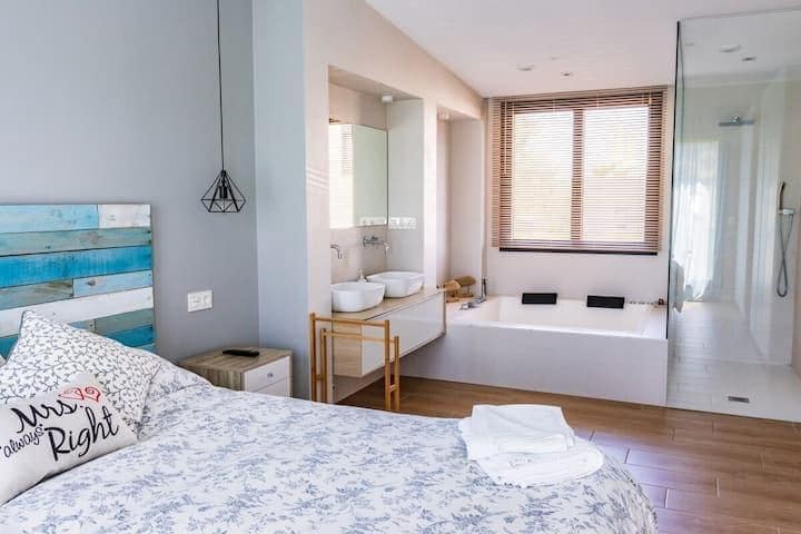 4 soveværelse Villa til salg i Gijon med garage - € 795.000 (Ref: 9068804)