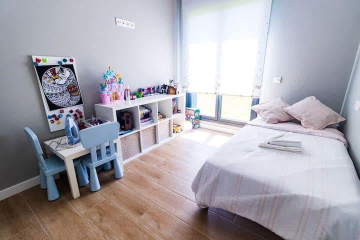 4 soveværelse Villa til salg i Gijon med garage - € 795.000 (Ref: 9068804)