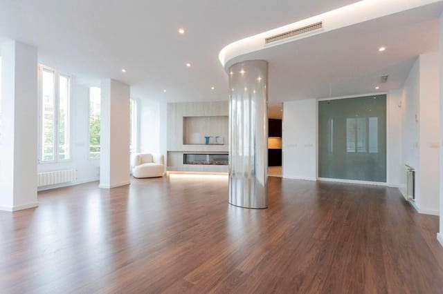 5 slaapkamer Flat te koop in La Gran Via, Valencia stad - € 1.625.000 (Ref: 9073344)