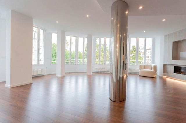 5 slaapkamer Flat te koop in La Gran Via, Valencia stad - € 1.625.000 (Ref: 9073344)