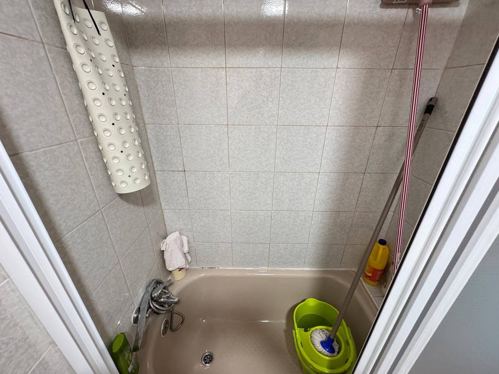 Studio te koop in Torrevieja met zwembad - € 79.900 (Ref: 9077930)