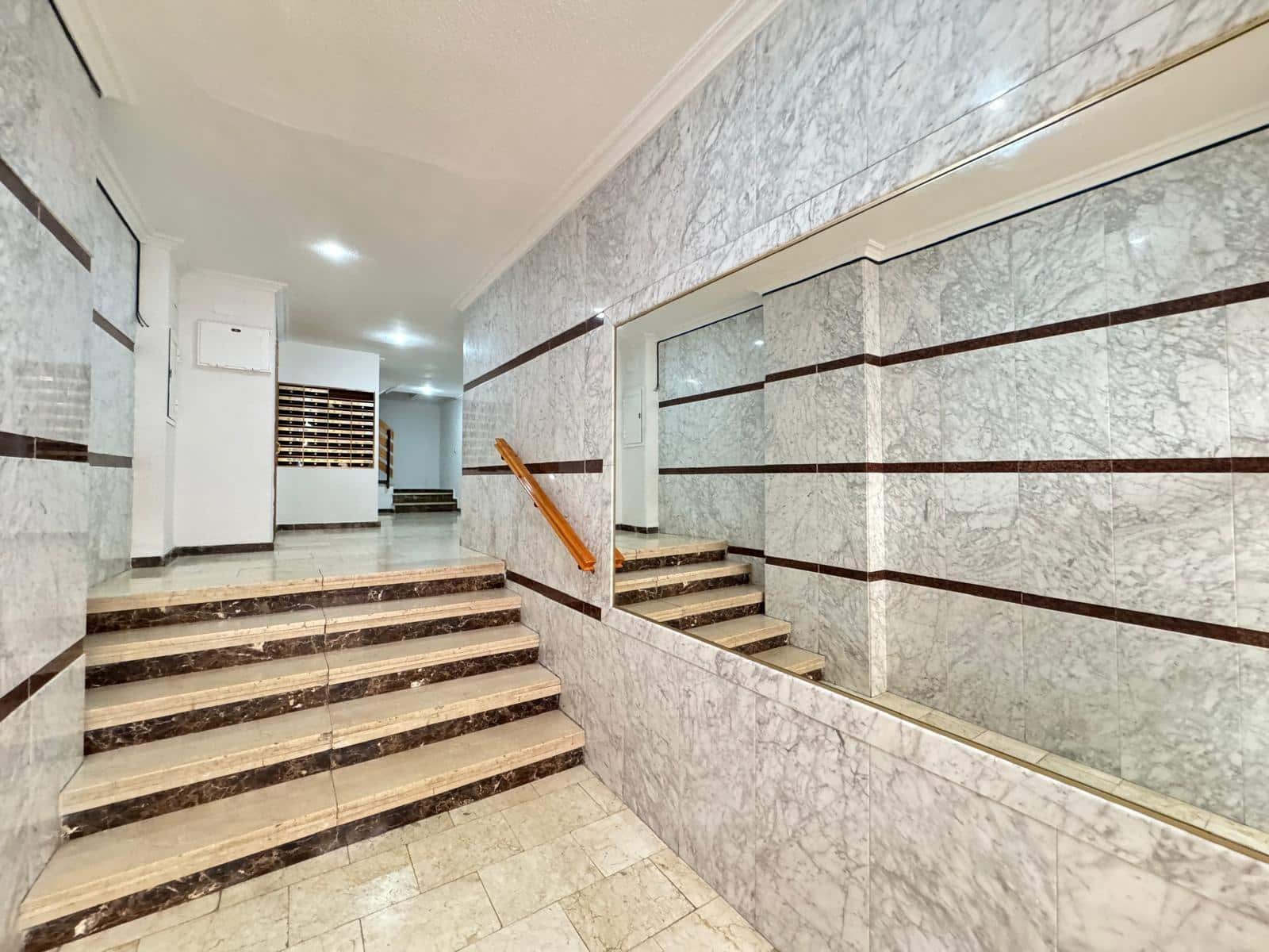 Studio te koop in Torrevieja met zwembad - € 79.900 (Ref: 9077930)