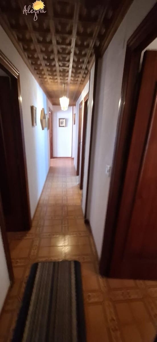 Piso de 3 habitaciones en Torrevieja en venta con garaje - 232.000 € (Ref: 9085245)
