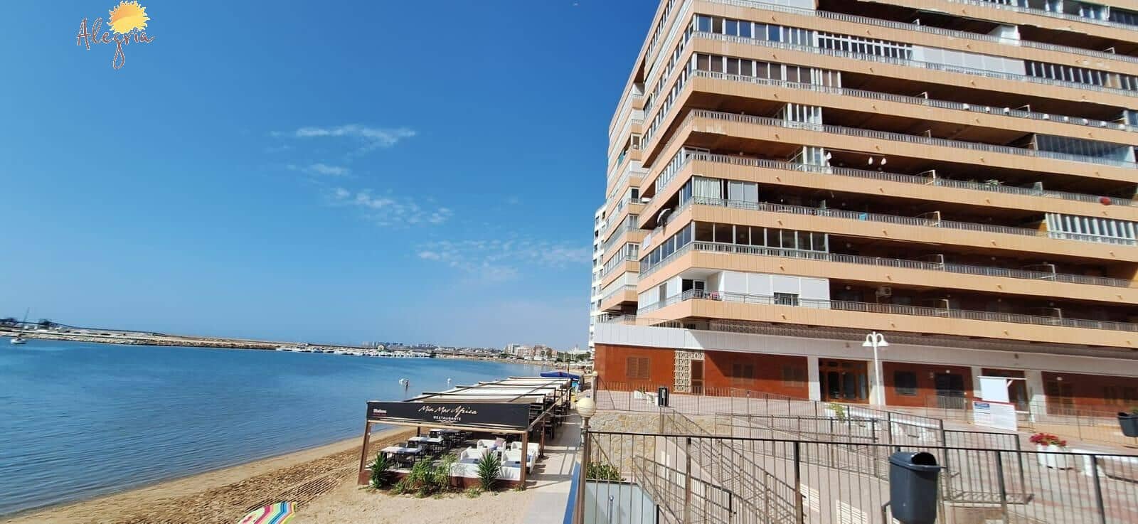 Piso de 3 habitaciones en Torrevieja en venta con garaje - 232.000 € (Ref: 9085245)