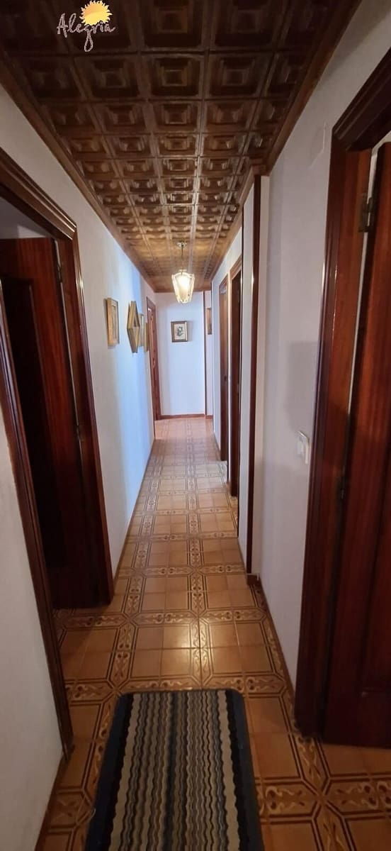 Piso de 3 habitaciones en Torrevieja en venta con garaje - 232.000 € (Ref: 9085245)