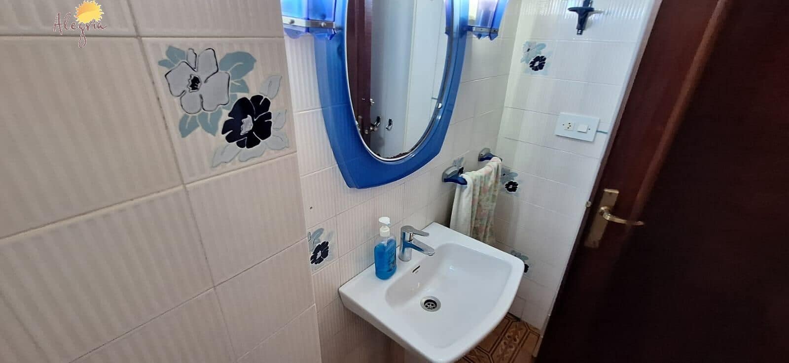 Piso de 3 habitaciones en Torrevieja en venta con garaje - 232.000 € (Ref: 9085245)