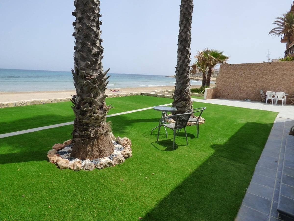 3 soveværelse Semi-Rækkehus til salg i Playa de San Juan med garage - € 899.999 (Ref: 9089746)