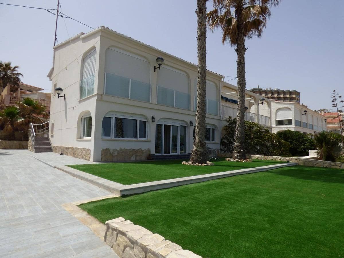 3 soveværelse Semi-Rækkehus til salg i Playa de San Juan med garage - € 899.999 (Ref: 9089746)