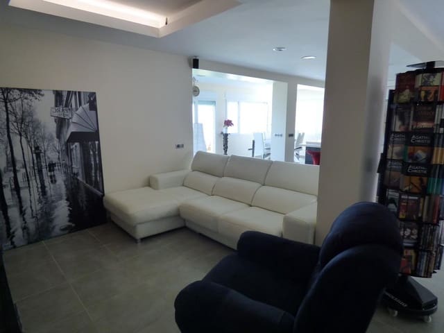 3 makuuhuone Paritalo myytävänä paikassa Playa de San Juan, Alicante kaupunki mukana 
autotalli - 899 999 € (Ref: 9089746)