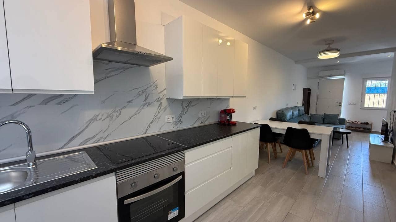 2 sypialnia Bungalow na sprzedaż w Torrevieja - 131 000 € (Ref: 9095210)