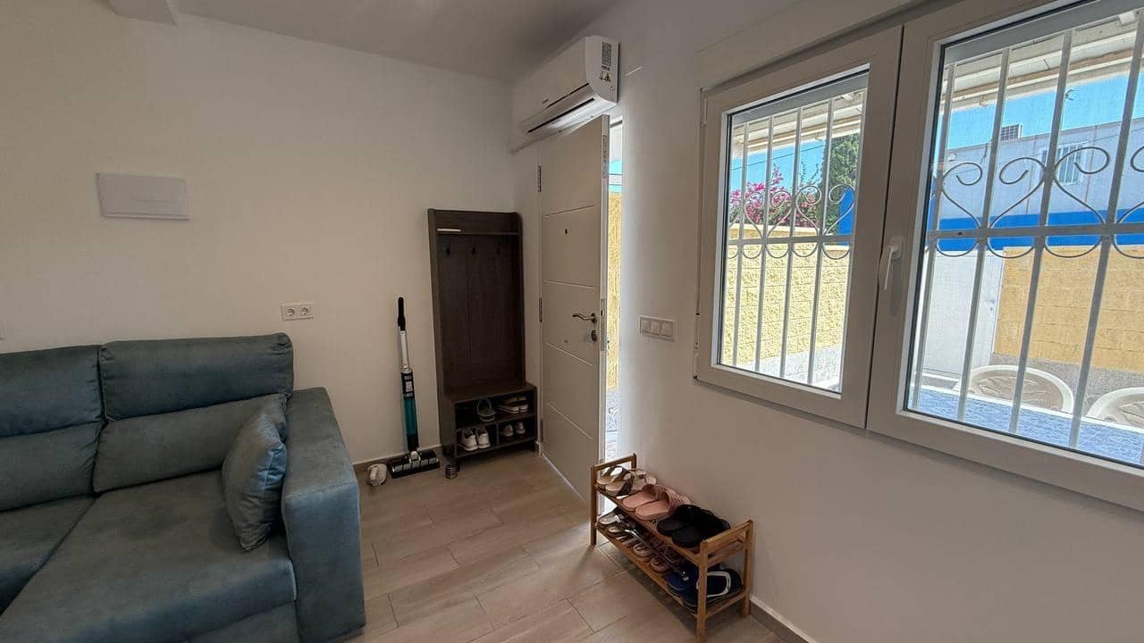 2 sypialnia Bungalow na sprzedaż w Torrevieja - 131 000 € (Ref: 9095210)