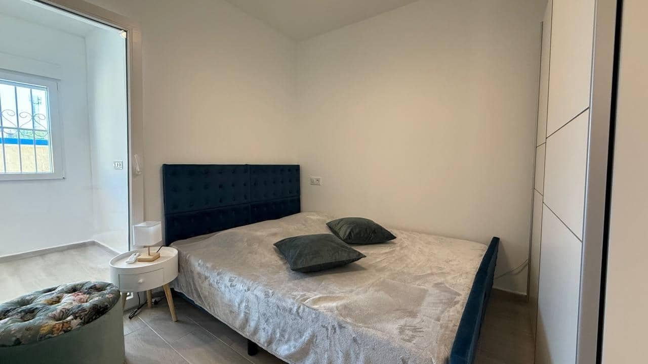 2 sypialnia Bungalow na sprzedaż w Torrevieja - 131 000 € (Ref: 9095210)