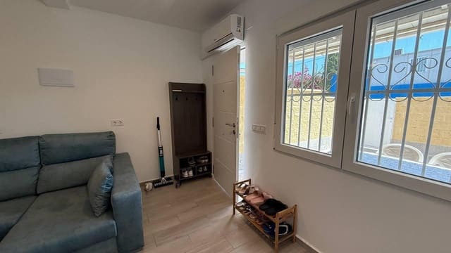 2 quarto Bungalow para venda em El Chaparral - La Siesta - La Torreta, Torrevieja - 131 000 € (Ref: 9095210)