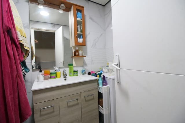 3 camera da letto Appartamento in vendita in Alicante città - 81.000 € (Rif: 9099072)