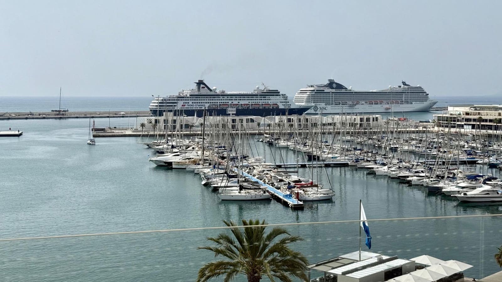 4 makuuhuone Asunto myytävänä paikassa Alicante kaupunki - 1 080 000 € (Ref: 9100704)