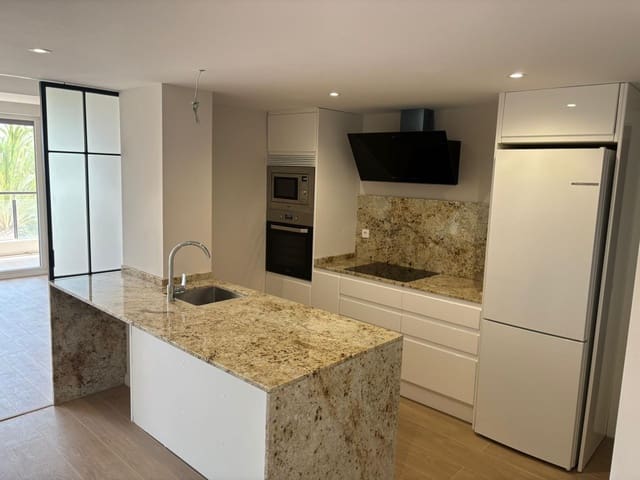 4 sypialnia Mieszkanie na sprzedaż w Miasto Alicante / Alacant - 1 080 000 € (Ref: 9100704)