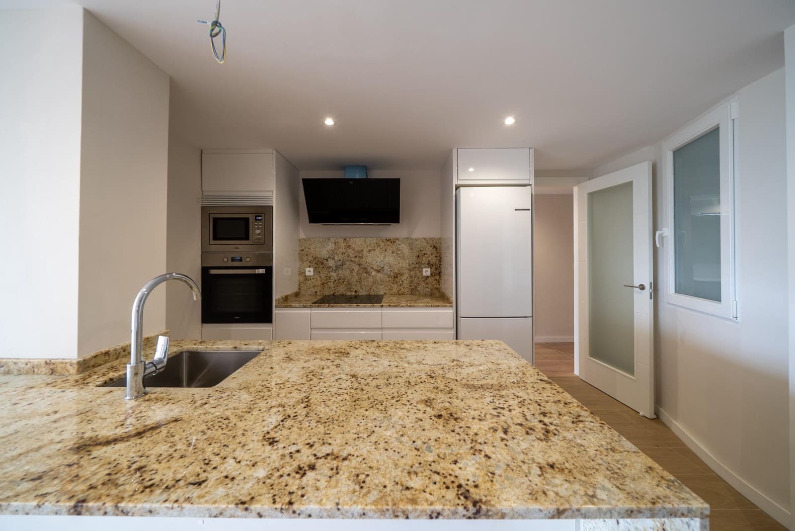 4 makuuhuone Asunto myytävänä paikassa Alicante kaupunki - 1 080 000 € (Ref: 9100704)