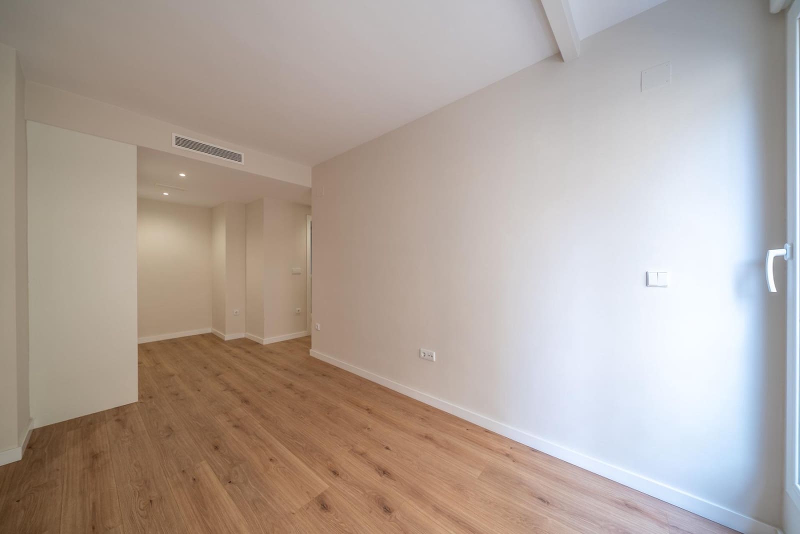 4 makuuhuone Asunto myytävänä paikassa Alicante kaupunki - 1 080 000 € (Ref: 9100704)