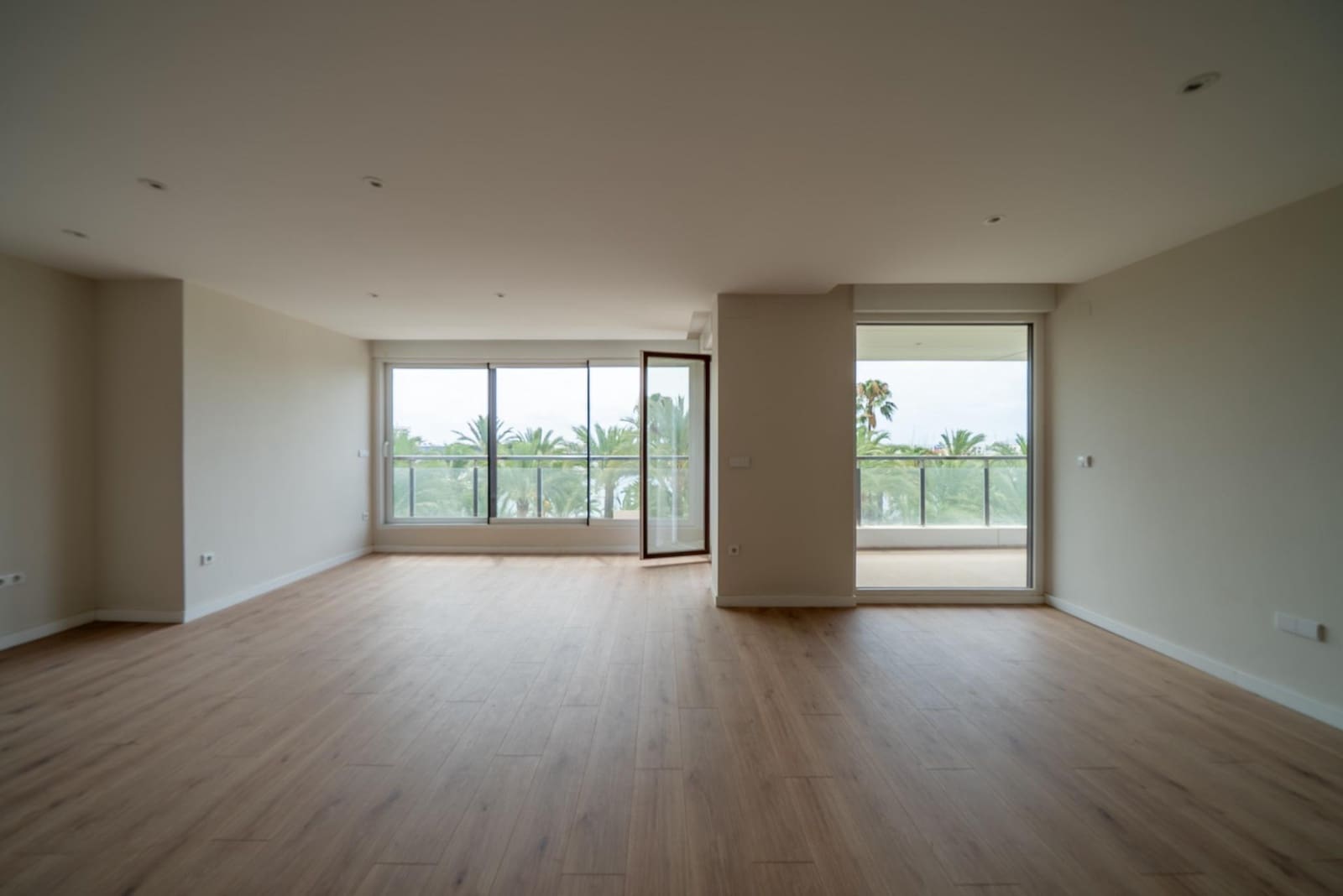 4 makuuhuone Asunto myytävänä paikassa Alicante kaupunki - 1 080 000 € (Ref: 9100704)