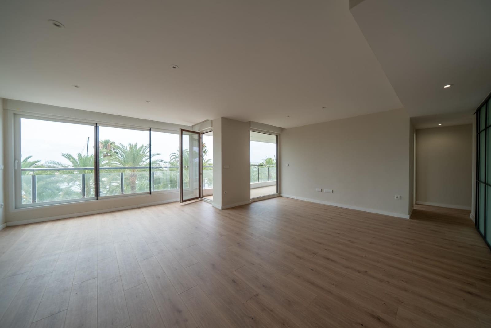 4 makuuhuone Asunto myytävänä paikassa Alicante kaupunki - 1 080 000 € (Ref: 9100704)