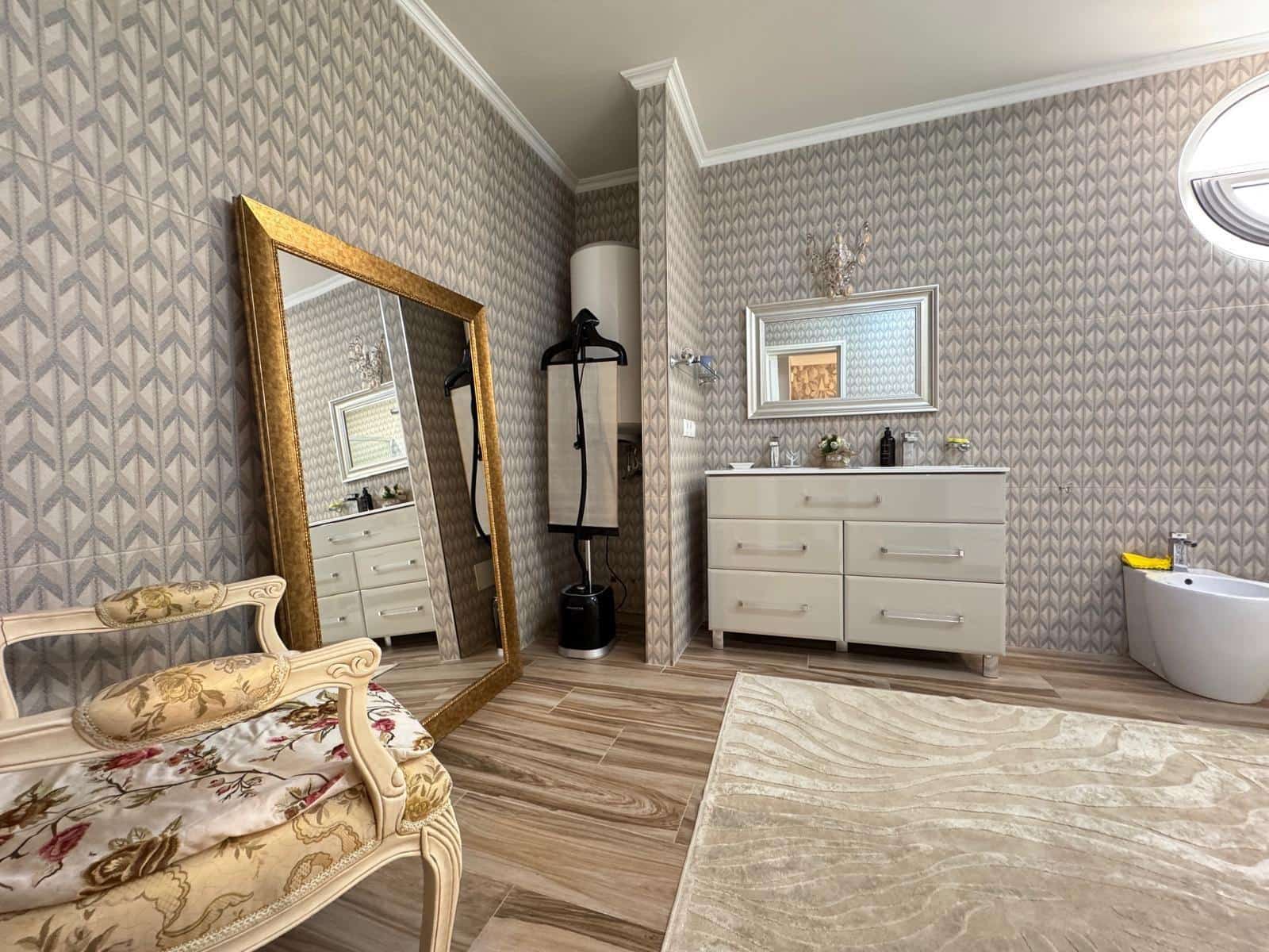 5 bedroom Villa for sale in Campoamor with pool - € 990,000 (Ref: 9100705)