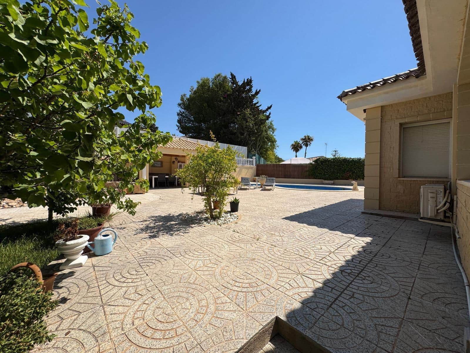 5 bedroom Villa for sale in Campoamor with pool - € 990,000 (Ref: 9100705)