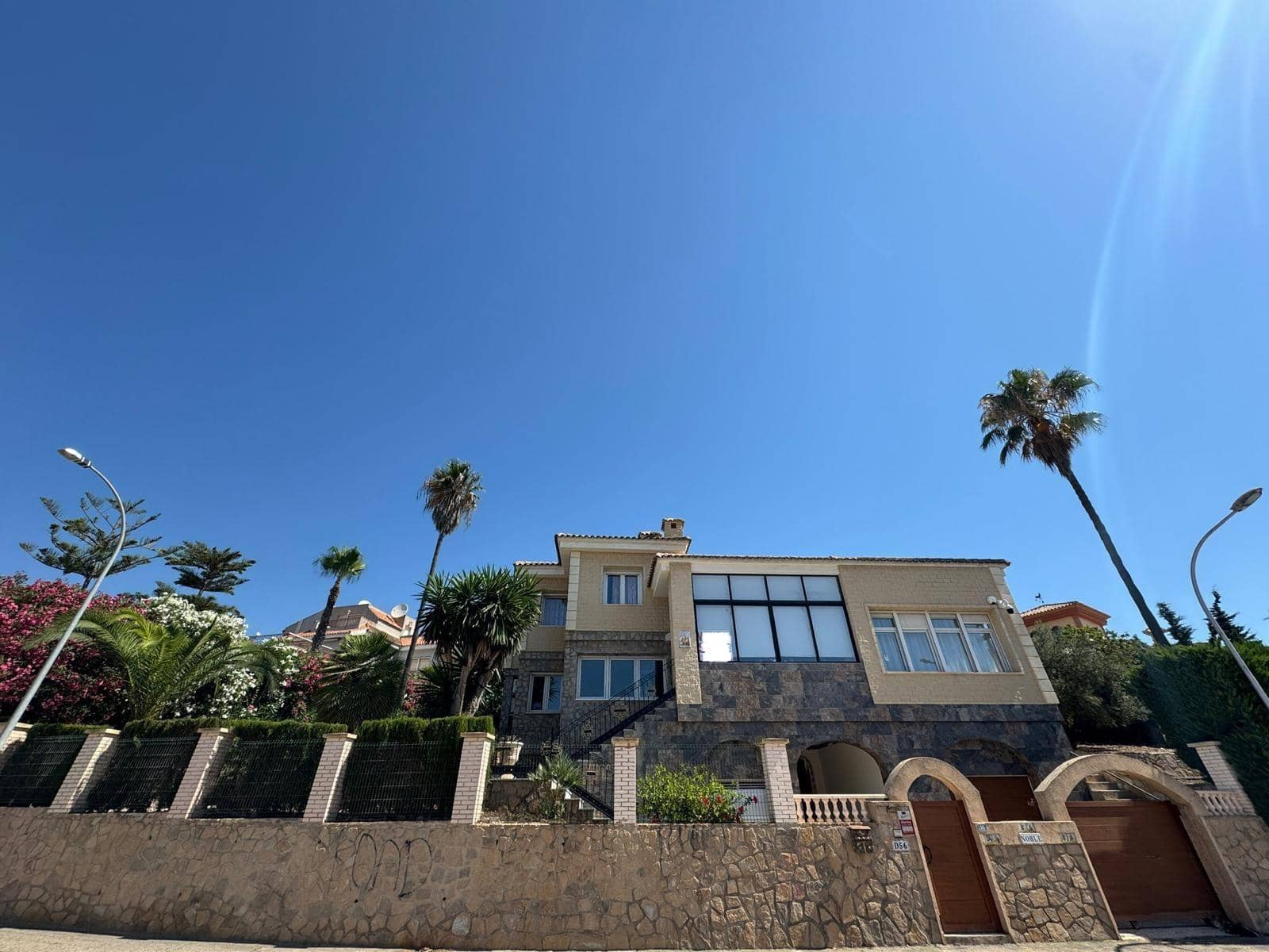 5 bedroom Villa for sale in Campoamor with pool - € 990,000 (Ref: 9100705)