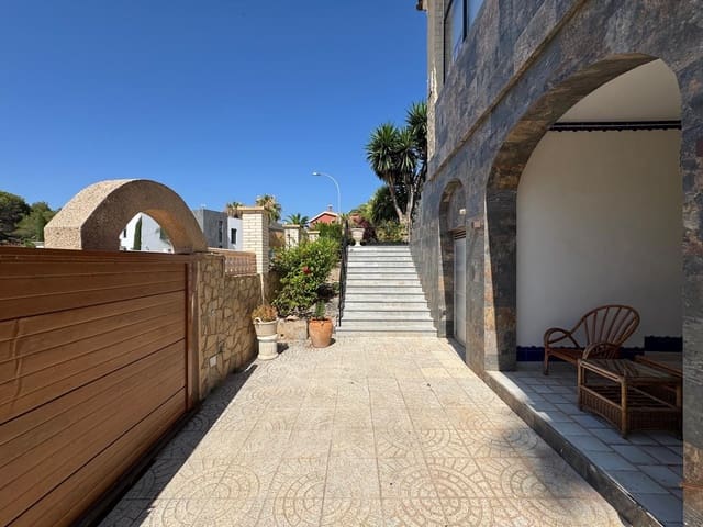 5 soveværelse Villa til salg i Campoamor, Orihuela med swimmingpool - € 990.000 (Ref: 9100705)