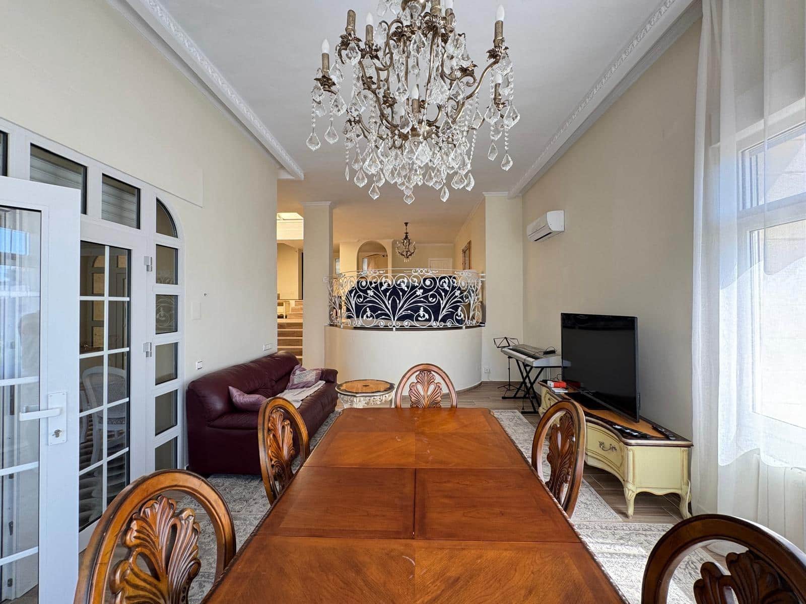 5 bedroom Villa for sale in Campoamor with pool - € 990,000 (Ref: 9100705)