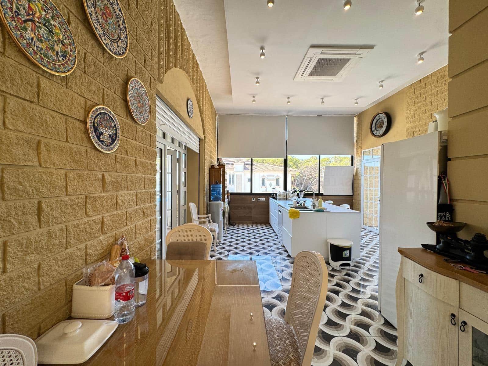 5 bedroom Villa for sale in Campoamor with pool - € 990,000 (Ref: 9100705)