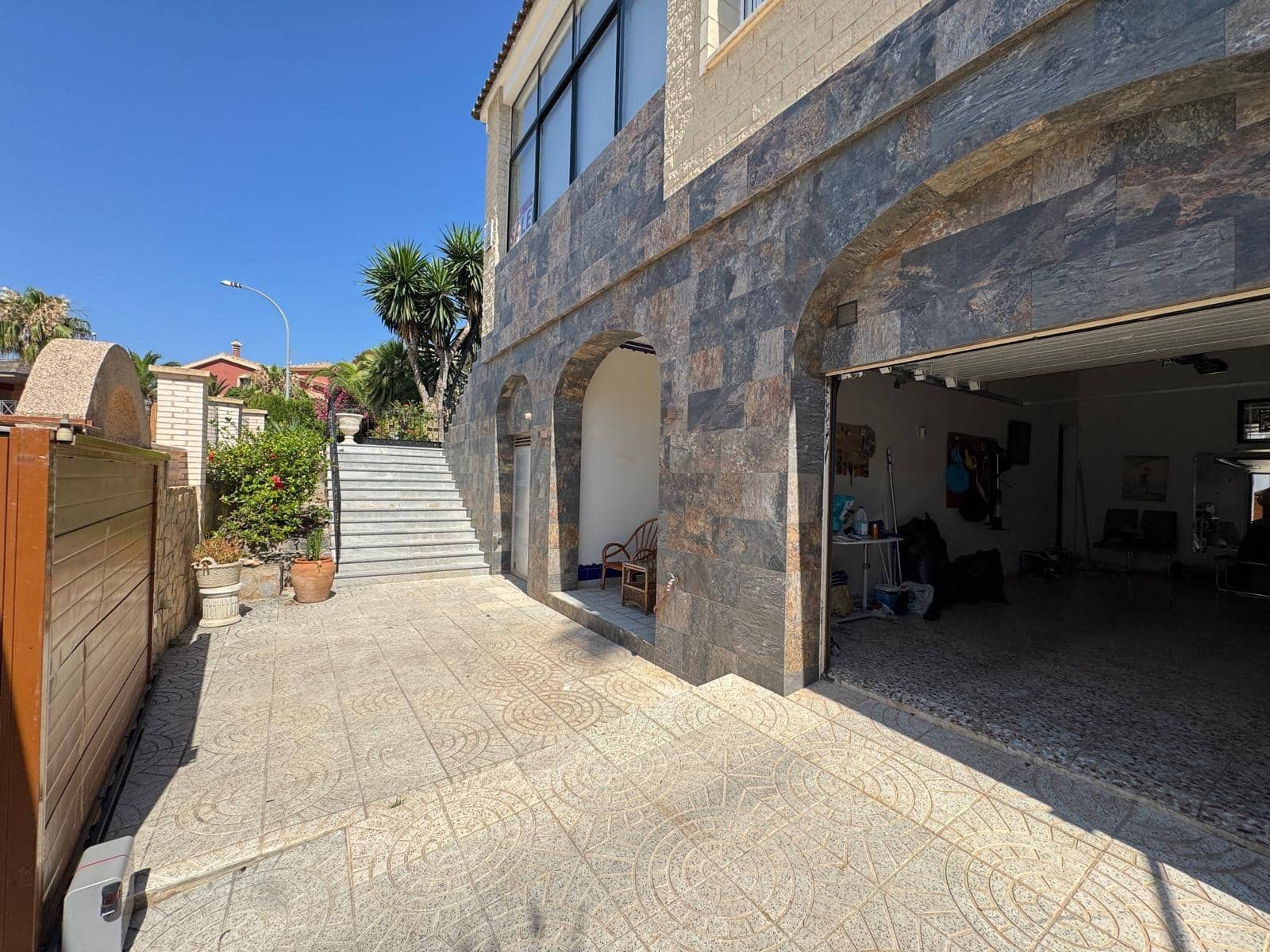 5 bedroom Villa for sale in Campoamor with pool - € 990,000 (Ref: 9100705)