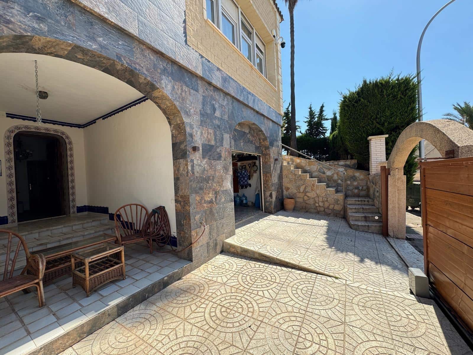 5 bedroom Villa for sale in Campoamor with pool - € 990,000 (Ref: 9100705)