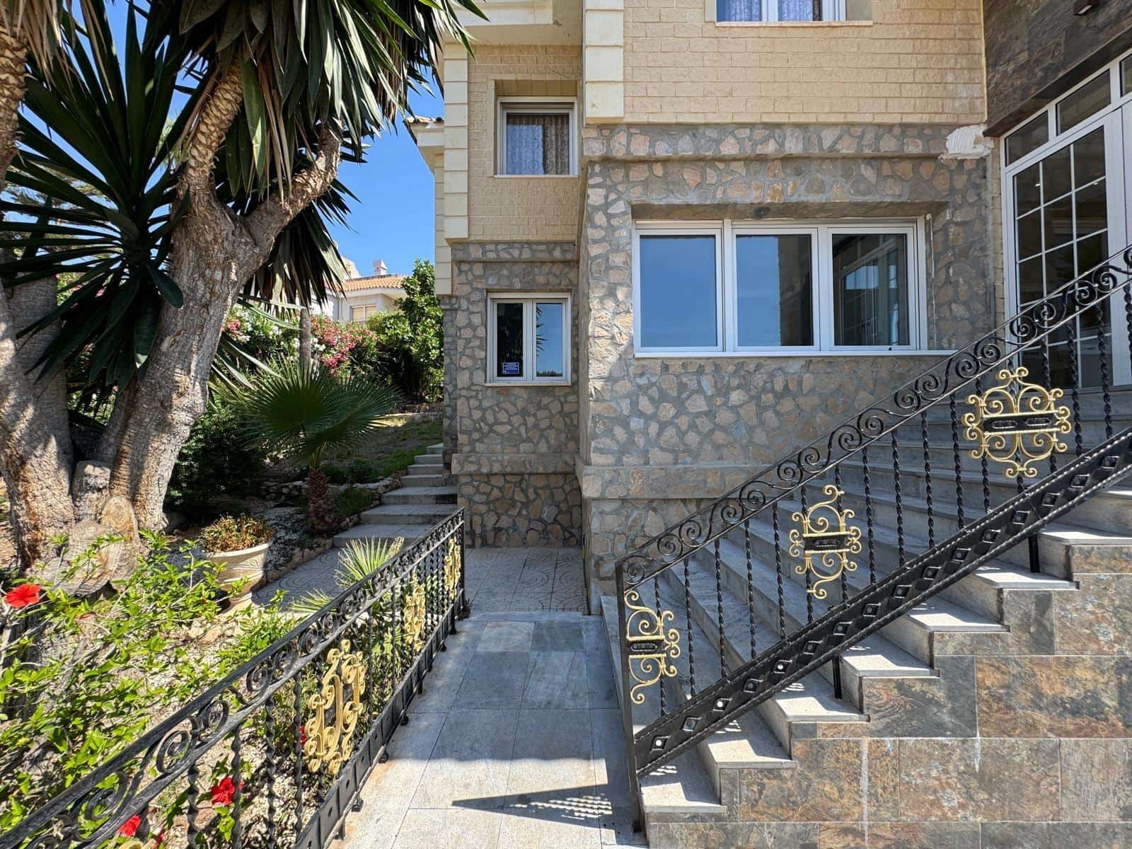 5 bedroom Villa for sale in Campoamor with pool - € 990,000 (Ref: 9100705)