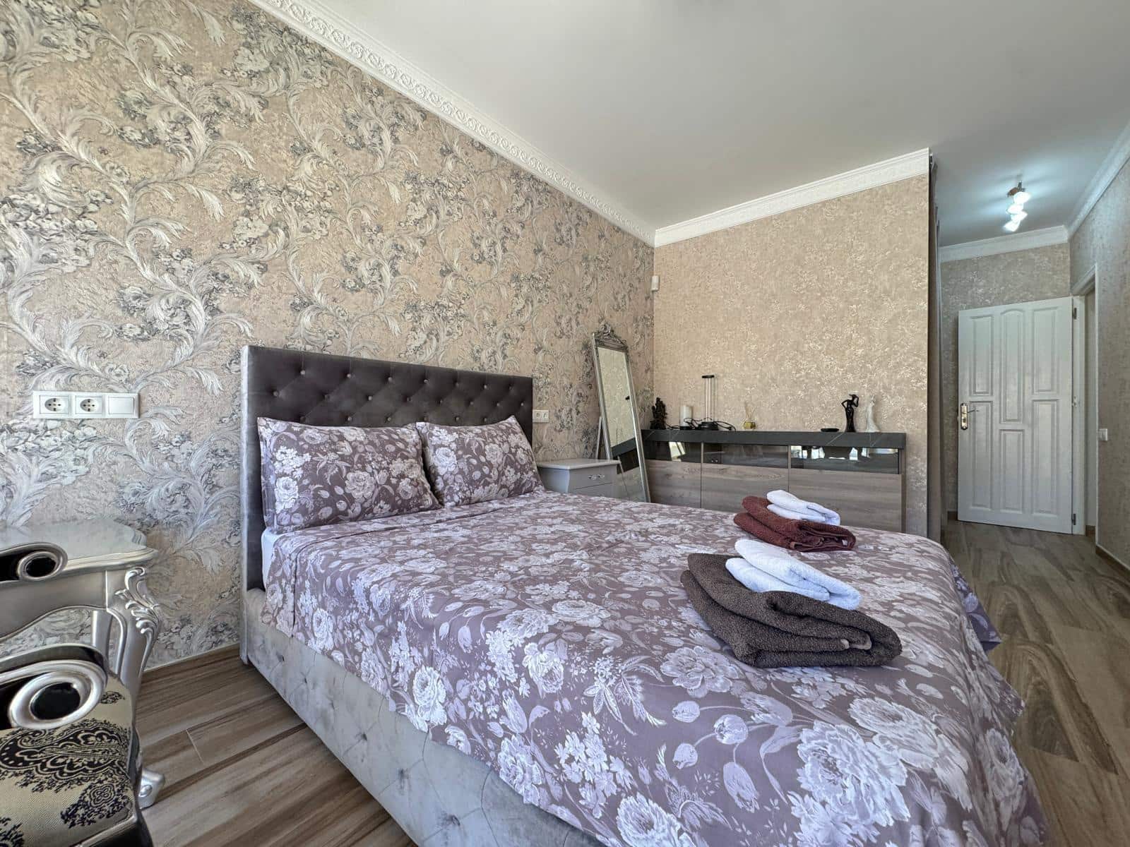 5 bedroom Villa for sale in Campoamor with pool - € 990,000 (Ref: 9100705)