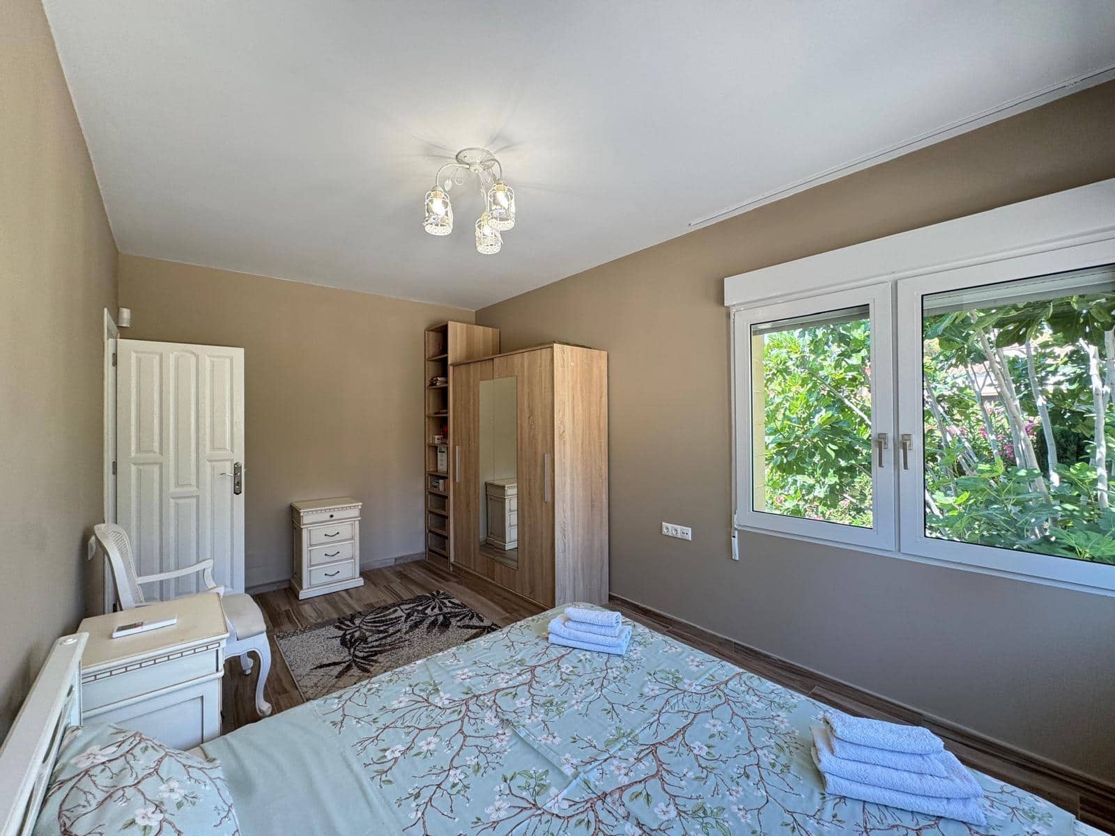 5 bedroom Villa for sale in Campoamor with pool - € 990,000 (Ref: 9100705)