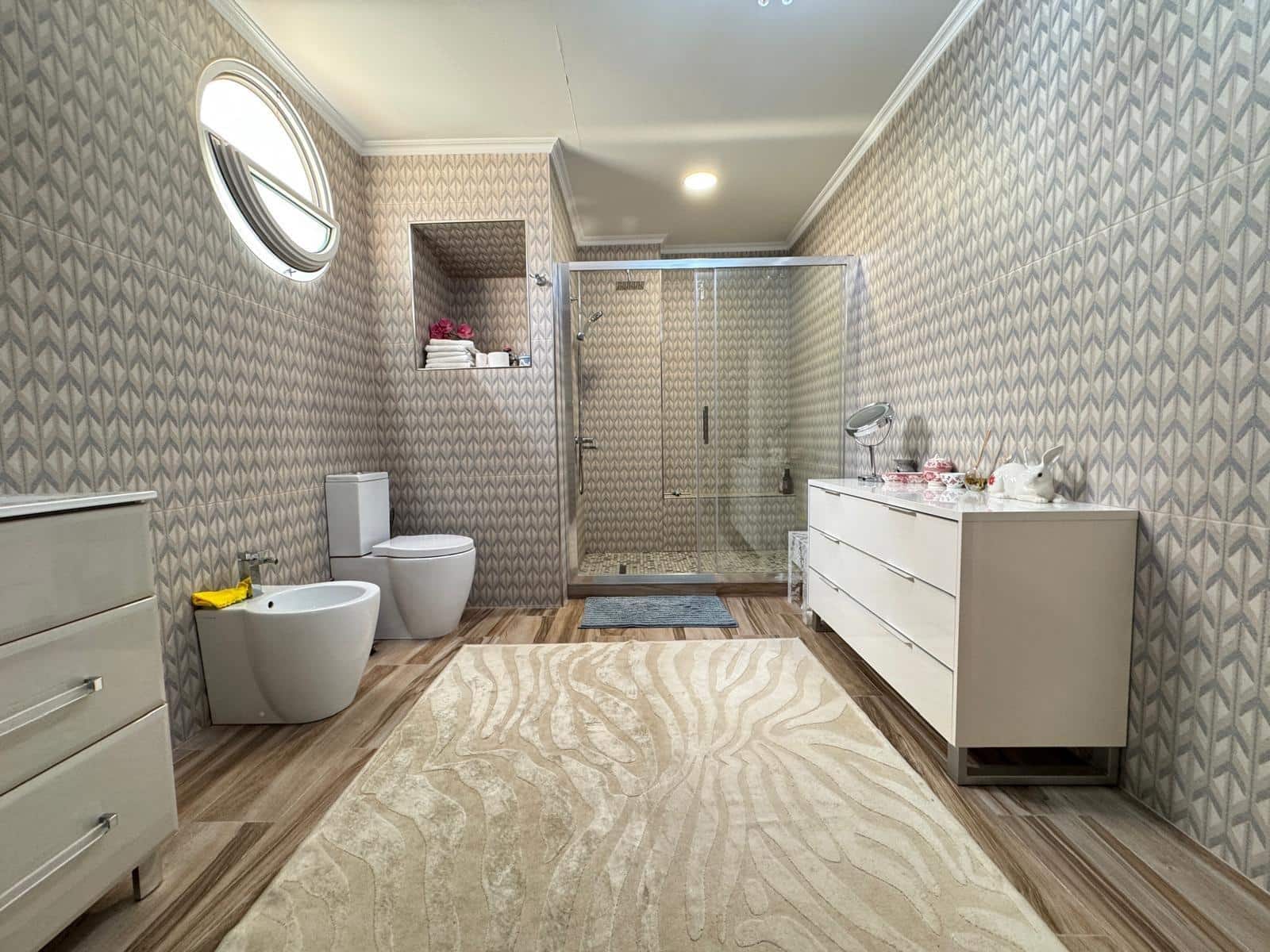 5 bedroom Villa for sale in Campoamor with pool - € 990,000 (Ref: 9100705)