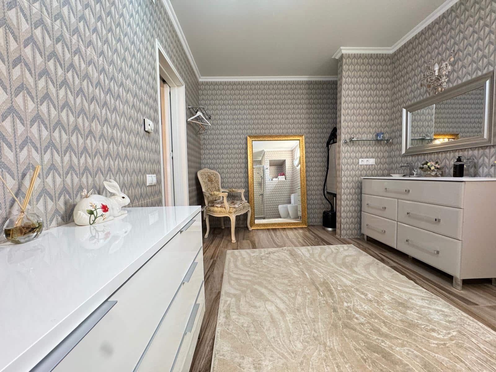 5 bedroom Villa for sale in Campoamor with pool - € 990,000 (Ref: 9100705)