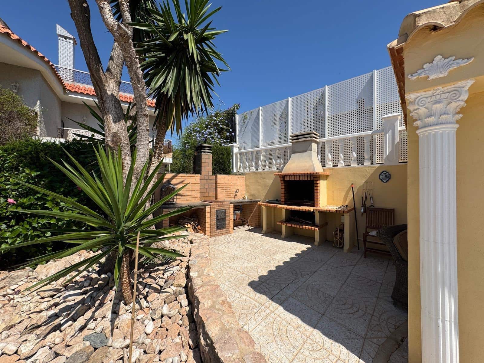 5 bedroom Villa for sale in Campoamor with pool - € 990,000 (Ref: 9100705)