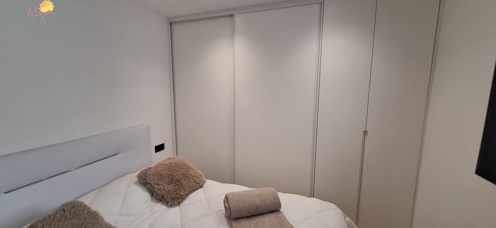 3 bedroom Flat for sale in Torrevieja with garage - € 369,950 (Ref: 9102851)