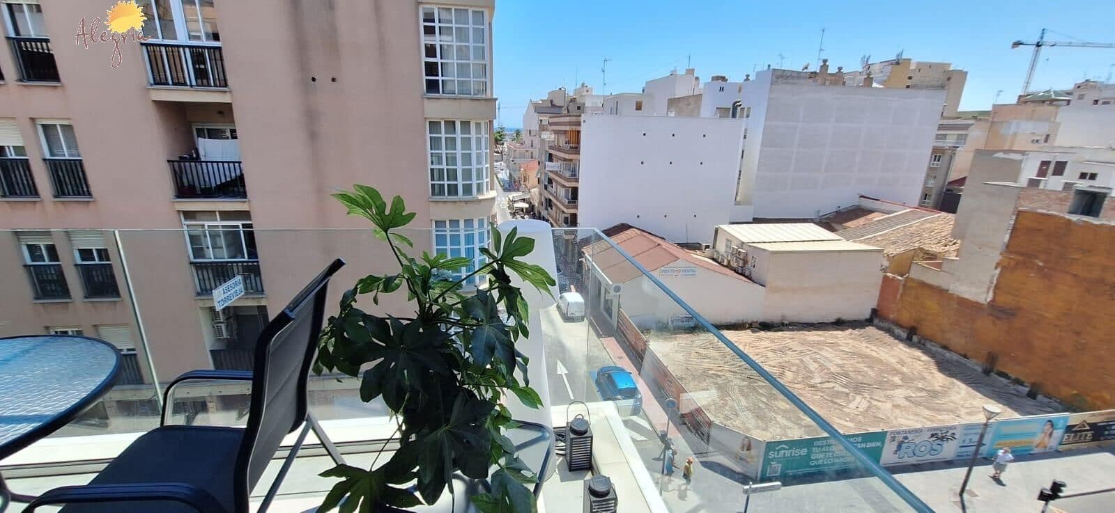 3 bedroom Flat for sale in Torrevieja with garage - € 369,950 (Ref: 9102851)