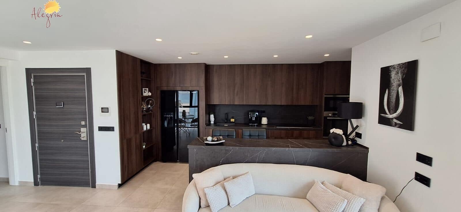 3 bedroom Flat for sale in Torrevieja with garage - € 369,950 (Ref: 9102851)