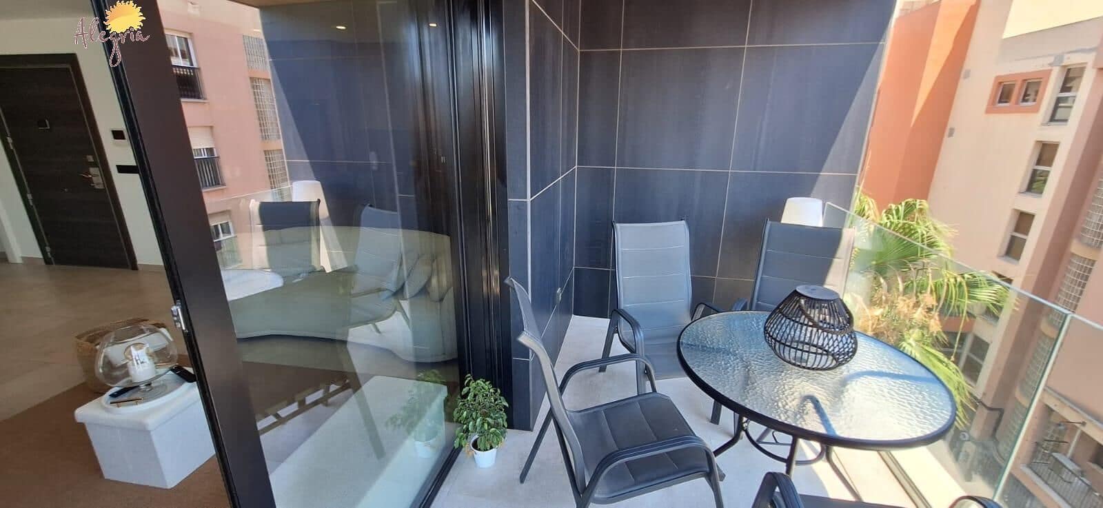 3 bedroom Flat for sale in Torrevieja with garage - € 369,950 (Ref: 9102851)