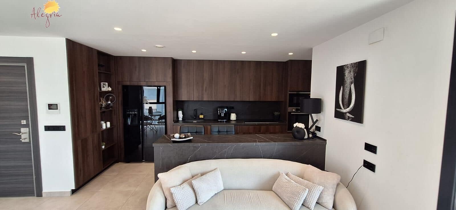 3 bedroom Flat for sale in Torrevieja with garage - € 369,950 (Ref: 9102851)