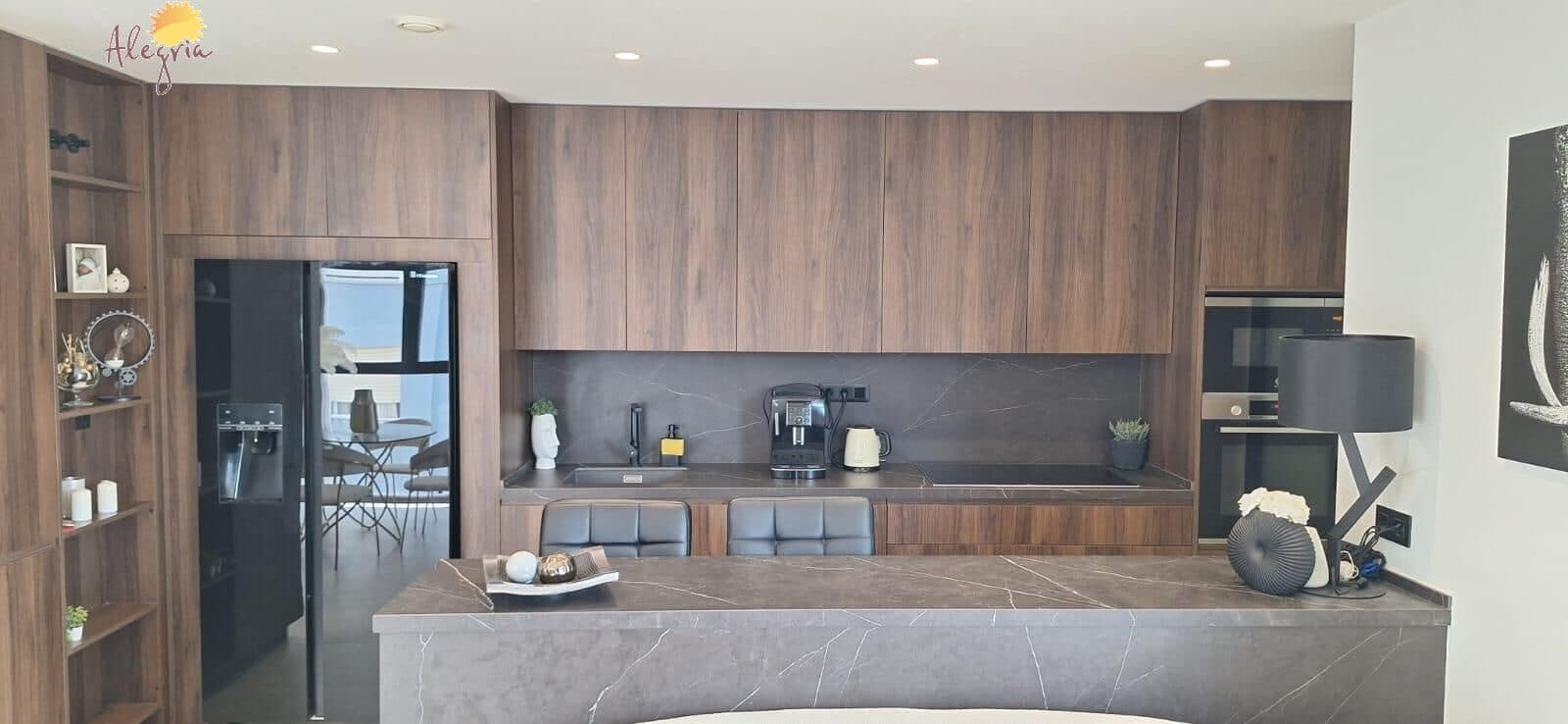 3 bedroom Flat for sale in Torrevieja with garage - € 369,950 (Ref: 9102851)