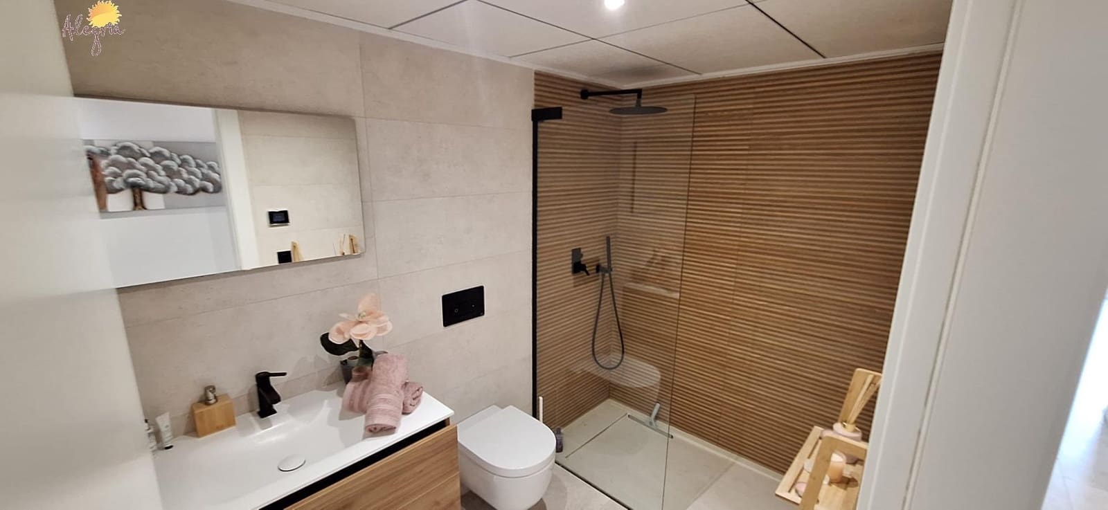 3 bedroom Flat for sale in Torrevieja with garage - € 369,950 (Ref: 9102851)