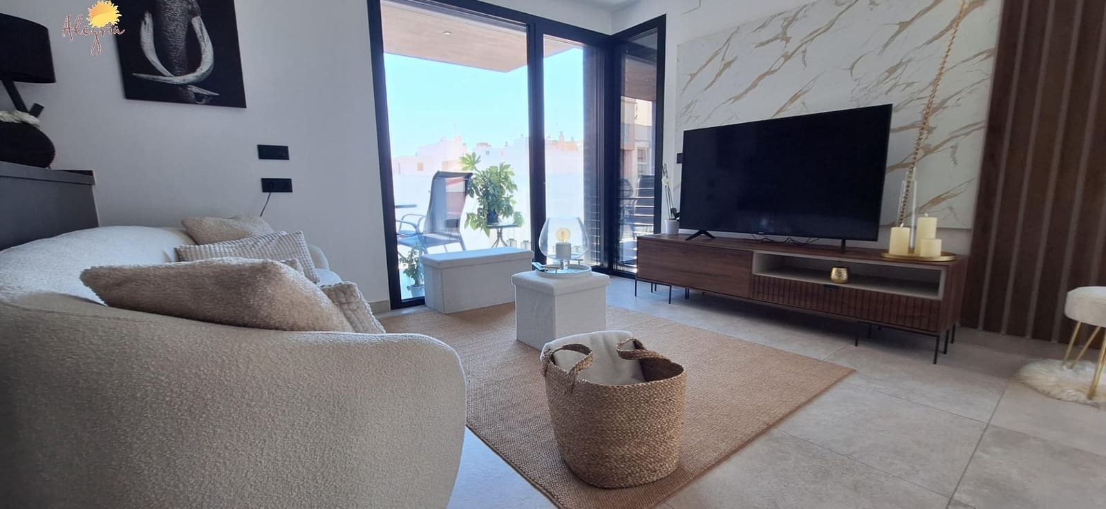 3 bedroom Flat for sale in Torrevieja with garage - € 369,950 (Ref: 9102851)