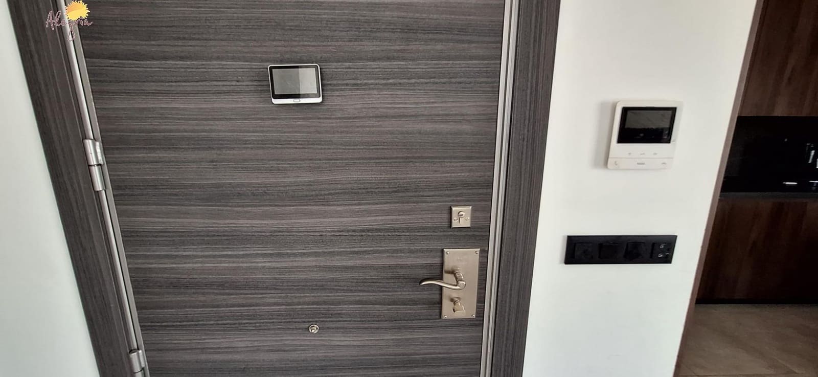 3 bedroom Flat for sale in Torrevieja with garage - € 369,950 (Ref: 9102851)