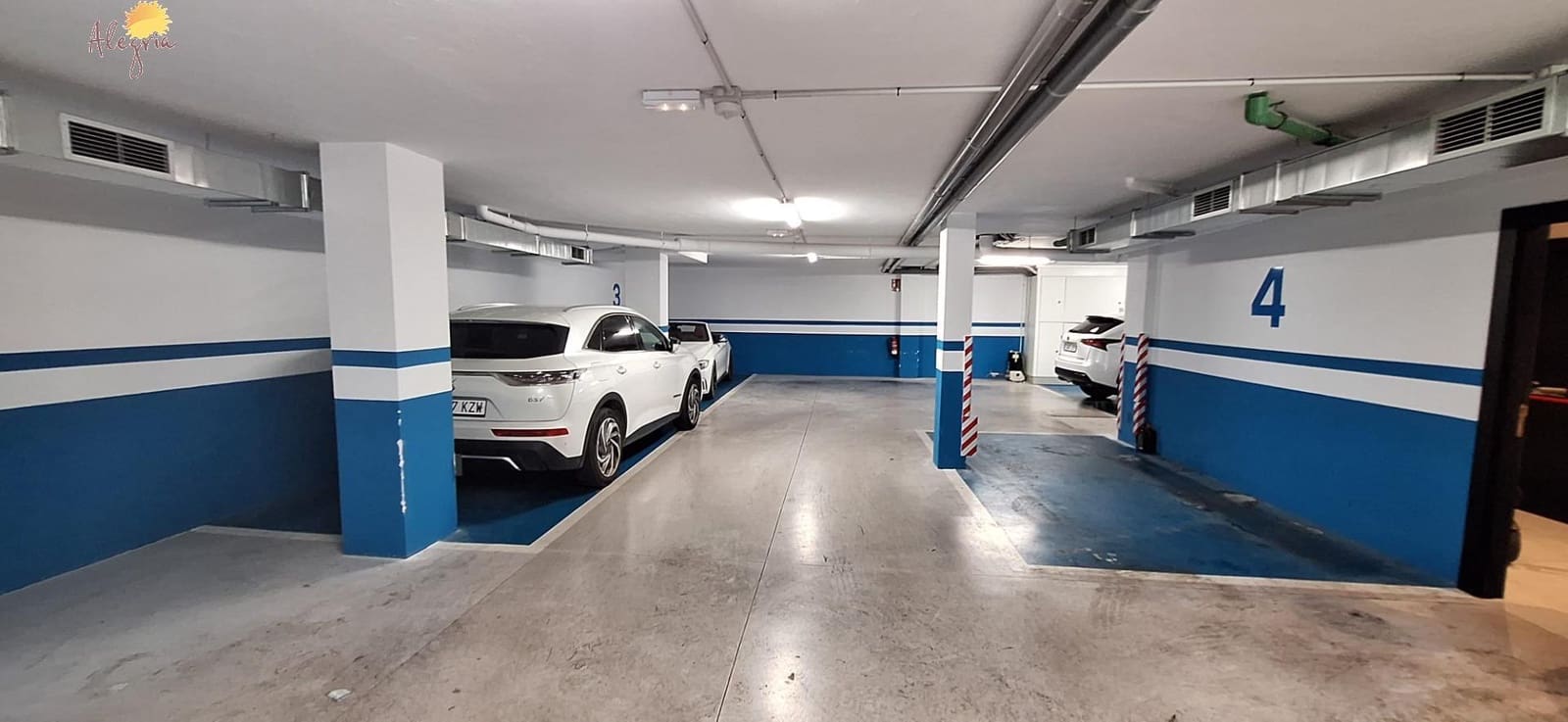 3 bedroom Flat for sale in Torrevieja with garage - € 369,950 (Ref: 9102851)