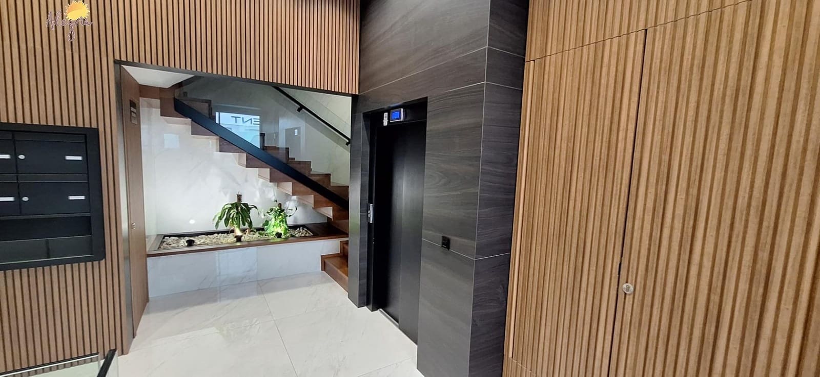 3 bedroom Flat for sale in Torrevieja with garage - € 369,950 (Ref: 9102851)