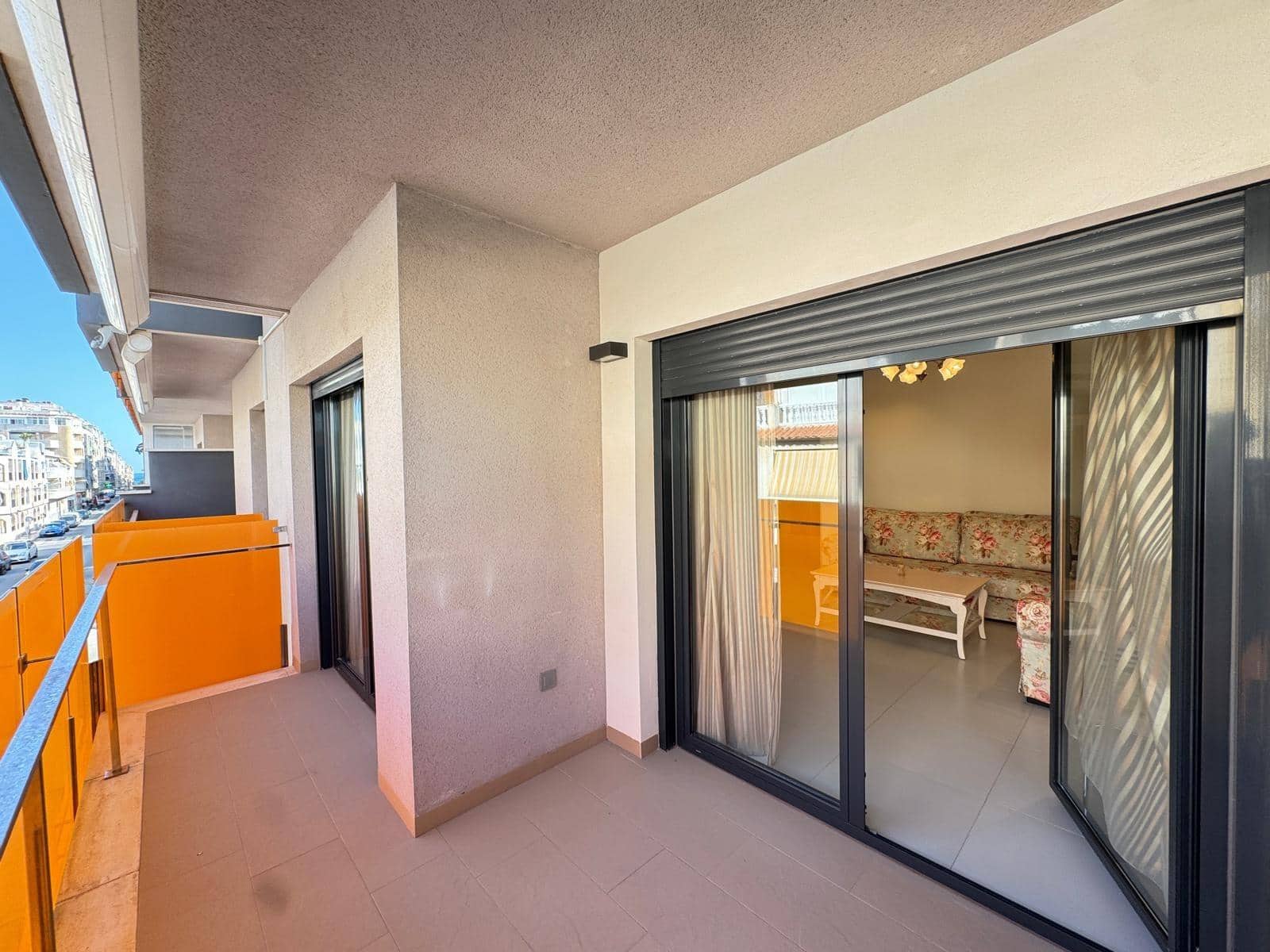 3 soveværelse Lejlighed til salg i Torrevieja med swimmingpool - € 349.900 (Ref: 9102853)